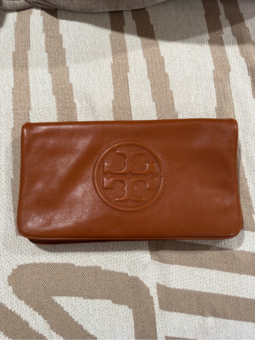 Tory Burch Brown Leather Bombe Reva Clutch with crossbody strap NWOT